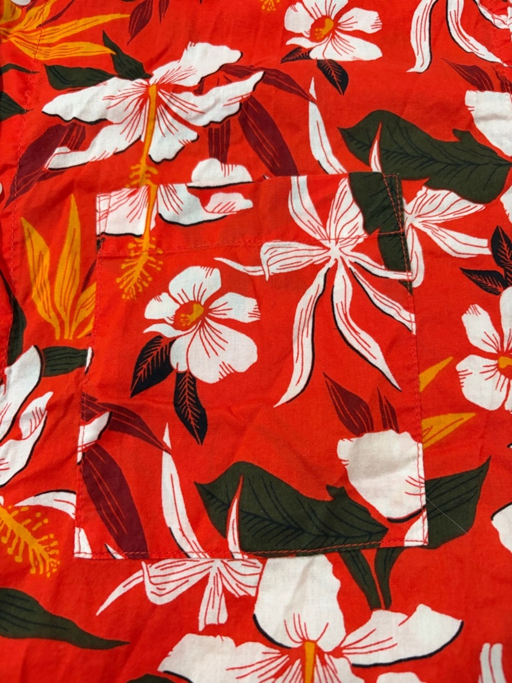 H&M Red Floral Short-Sleeve Button-Down Shirt Size L - Picture 4 of 9